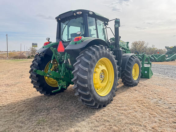 Image of John Deere 6155M equipment image 4