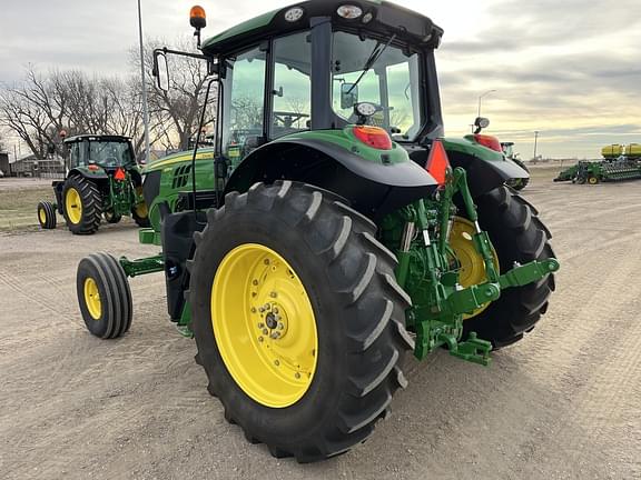 Image of John Deere 6155M equipment image 2