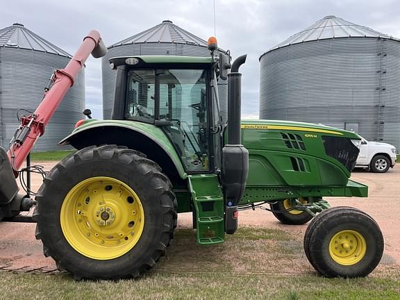 Image of John Deere 6155M equipment image 4