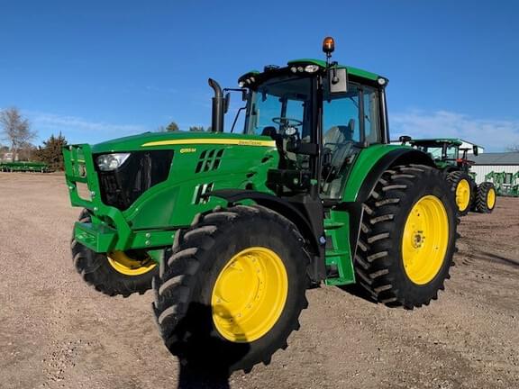Image of John Deere 6155M equipment image 2