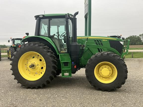 Image of John Deere 6155M equipment image 4