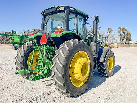 Image of John Deere 6155M equipment image 4