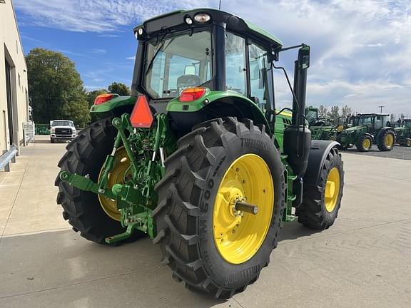Image of John Deere 6155M equipment image 2