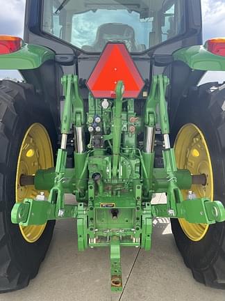 Image of John Deere 6155M equipment image 4