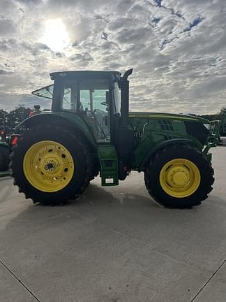 Image of John Deere 6155M equipment image 3