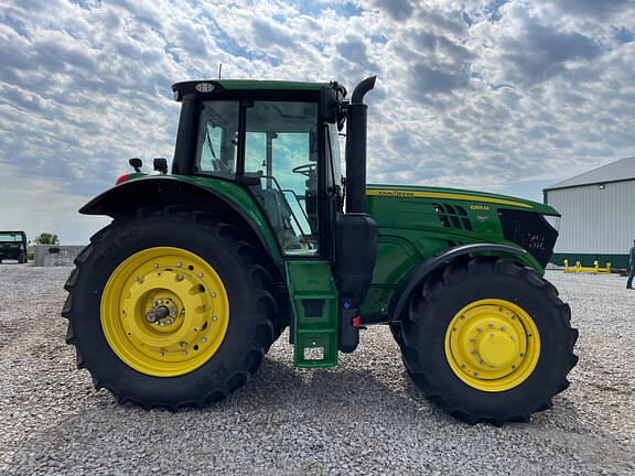 Image of John Deere 6155M equipment image 3