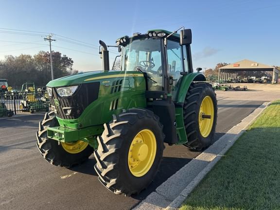 Image of John Deere 6155M equipment image 1