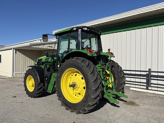 Image of John Deere 6155M equipment image 4