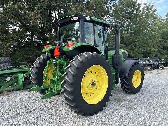 Image of John Deere 6155M equipment image 4