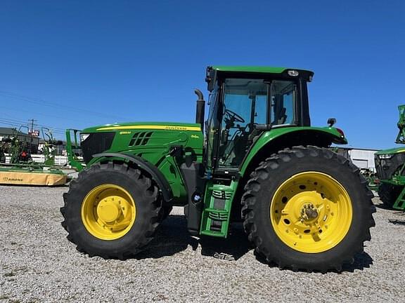 Image of John Deere 6155M equipment image 2