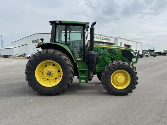 Image of John Deere 6155M equipment image 3
