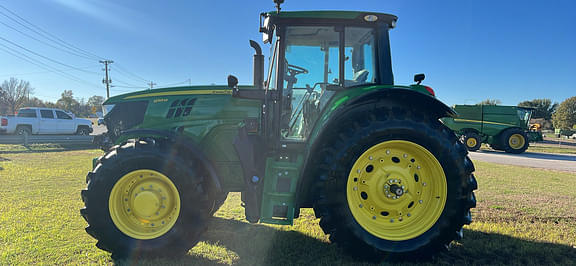 Image of John Deere 6155M equipment image 2