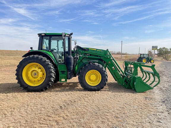 Image of John Deere 6155M equipment image 3