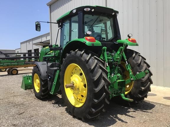 Image of John Deere 6155M equipment image 2