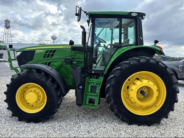 Image of John Deere 6155M equipment image 4