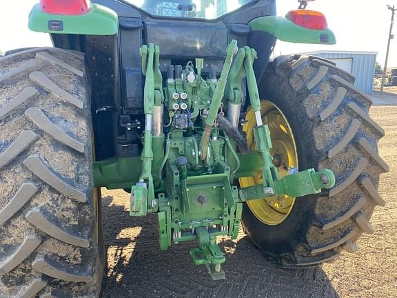 Image of John Deere 6155M equipment image 4