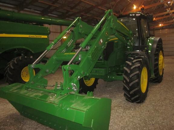 Image of John Deere 6155M equipment image 1