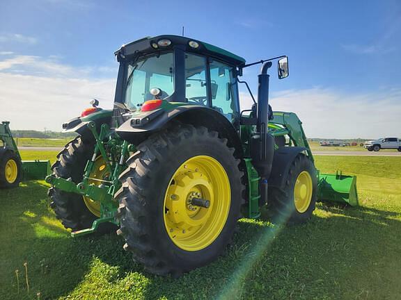 Image of John Deere 6155M equipment image 4