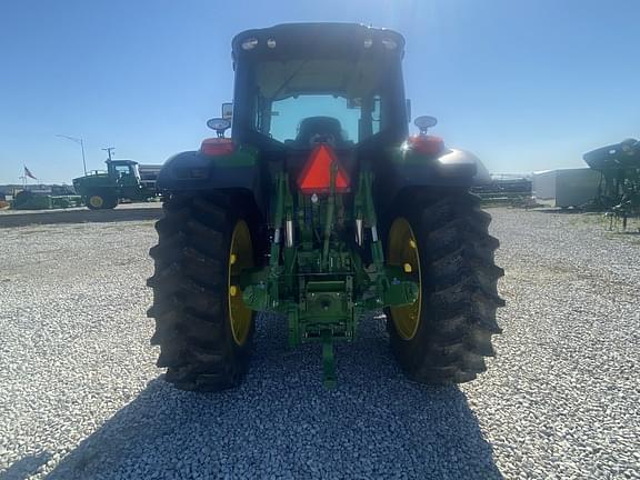 Image of John Deere 6155M equipment image 4