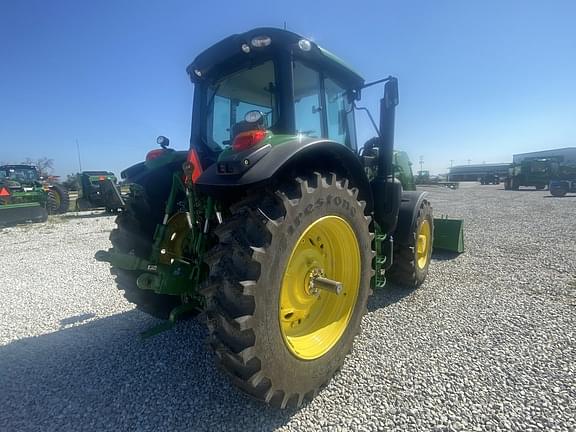 Image of John Deere 6155M equipment image 4