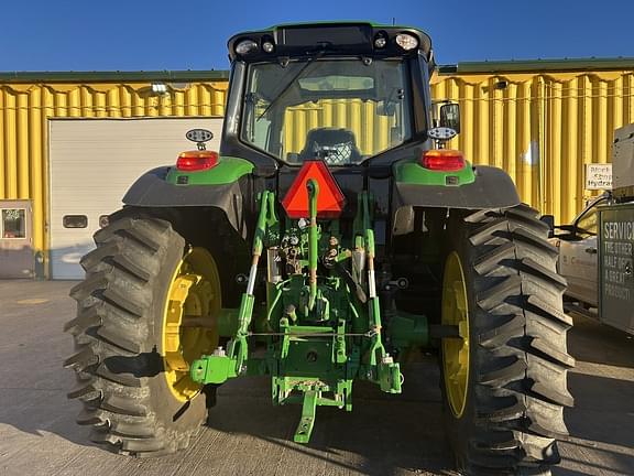 Image of John Deere 6155M equipment image 4