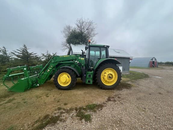 Image of John Deere 6155M equipment image 1