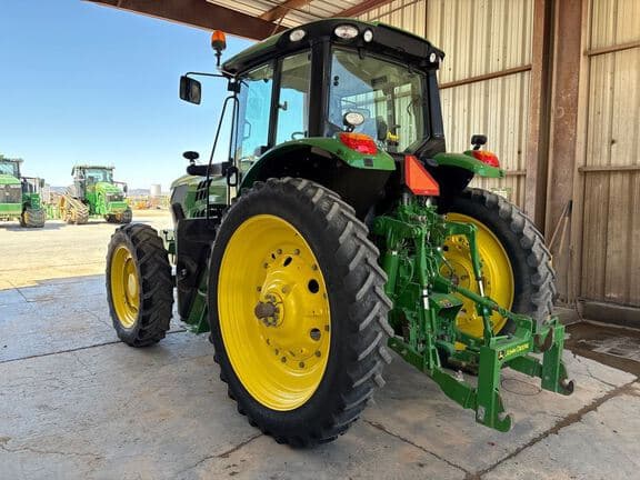 Image of John Deere 6155M equipment image 2