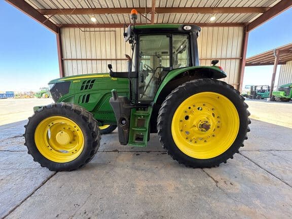 Image of John Deere 6155M equipment image 1