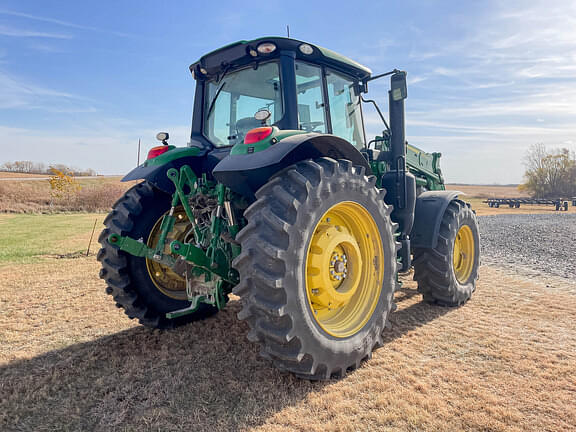 Image of John Deere 6155M equipment image 4