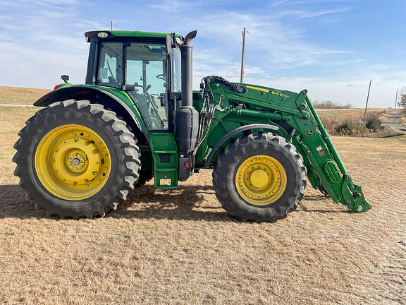 Image of John Deere 6155M equipment image 3