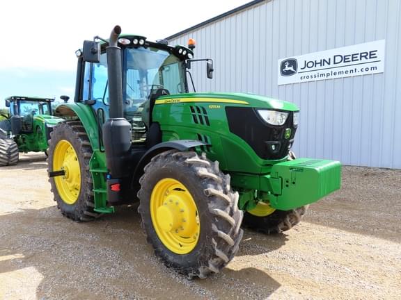 Image of John Deere 6155M equipment image 4