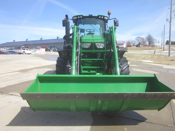 Image of John Deere 6155M equipment image 2