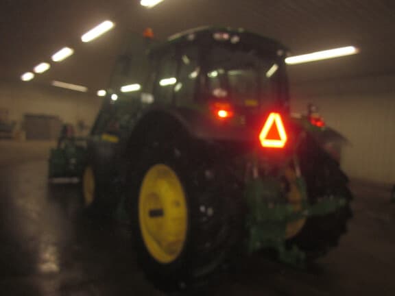 Image of John Deere 6155M equipment image 1