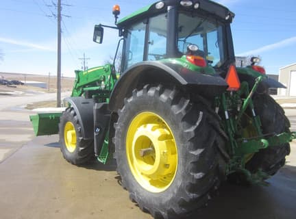 Image of John Deere 6155M equipment image 1