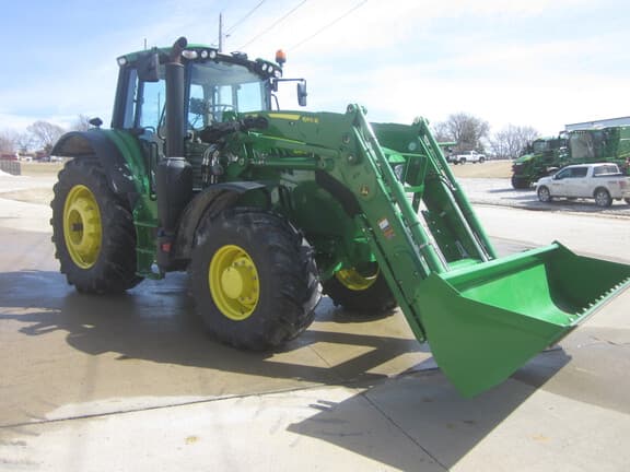 Image of John Deere 6155M equipment image 3