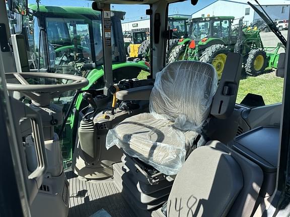 Image of John Deere 6155M equipment image 1