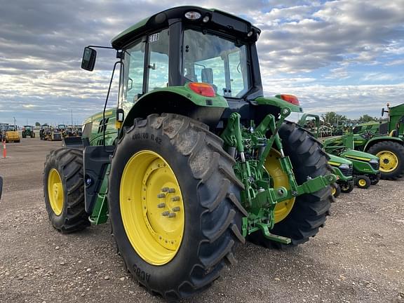 Image of John Deere 6155M equipment image 3