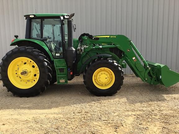 Image of John Deere 6155M equipment image 4