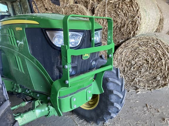 Image of John Deere 6155M equipment image 4