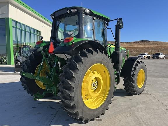 Image of John Deere 6155M equipment image 4