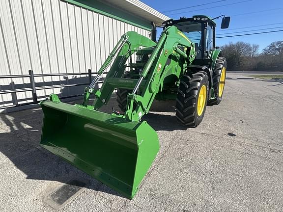 Image of John Deere 6155M equipment image 4