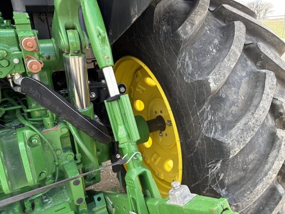 Image of John Deere 6155M equipment image 4