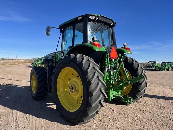 Image of John Deere 6155M equipment image 4