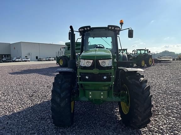 Image of John Deere 6155M equipment image 4