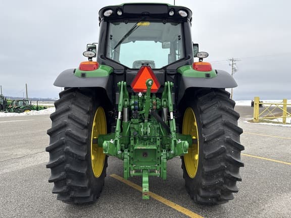 Image of John Deere 6155M equipment image 4