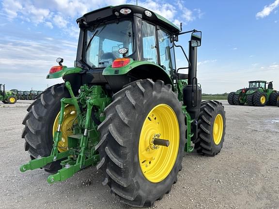 Image of John Deere 6155M equipment image 4