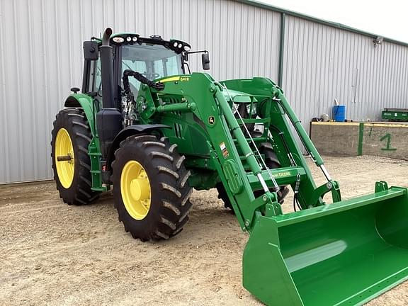 Image of John Deere 6155M equipment image 4
