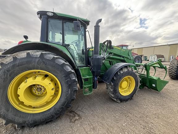 Image of John Deere 6155M equipment image 1