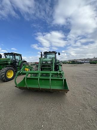 Image of John Deere 6155M equipment image 2