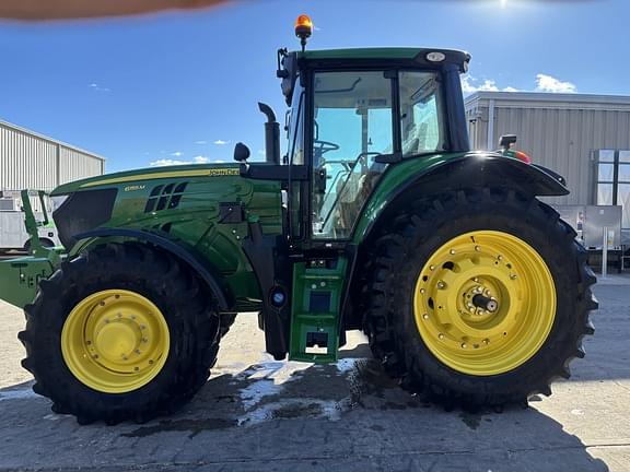 Image of John Deere 6155M equipment image 2